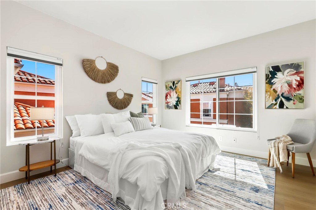 MLS #OC25177599 image #17