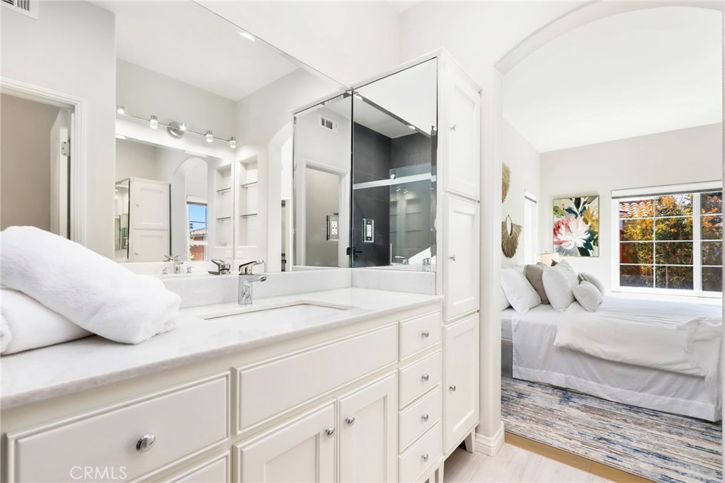 MLS #OC25177599 image #20