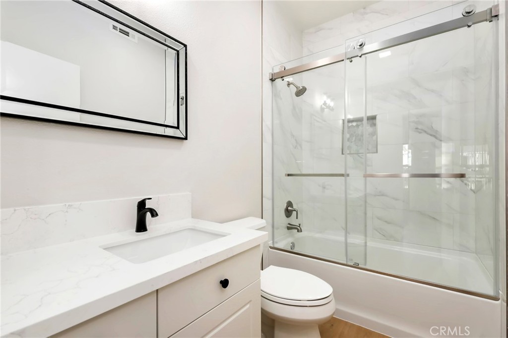 MLS #OC25177599 image #23