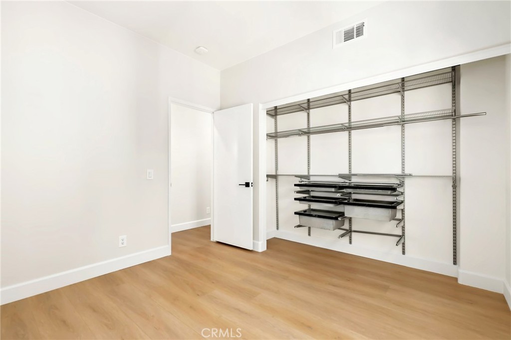 MLS #OC25177599 image #24