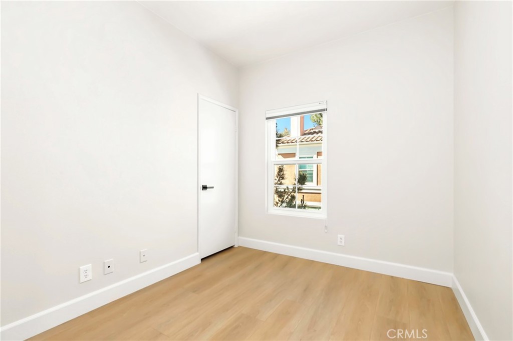 MLS #OC25177599 image #26