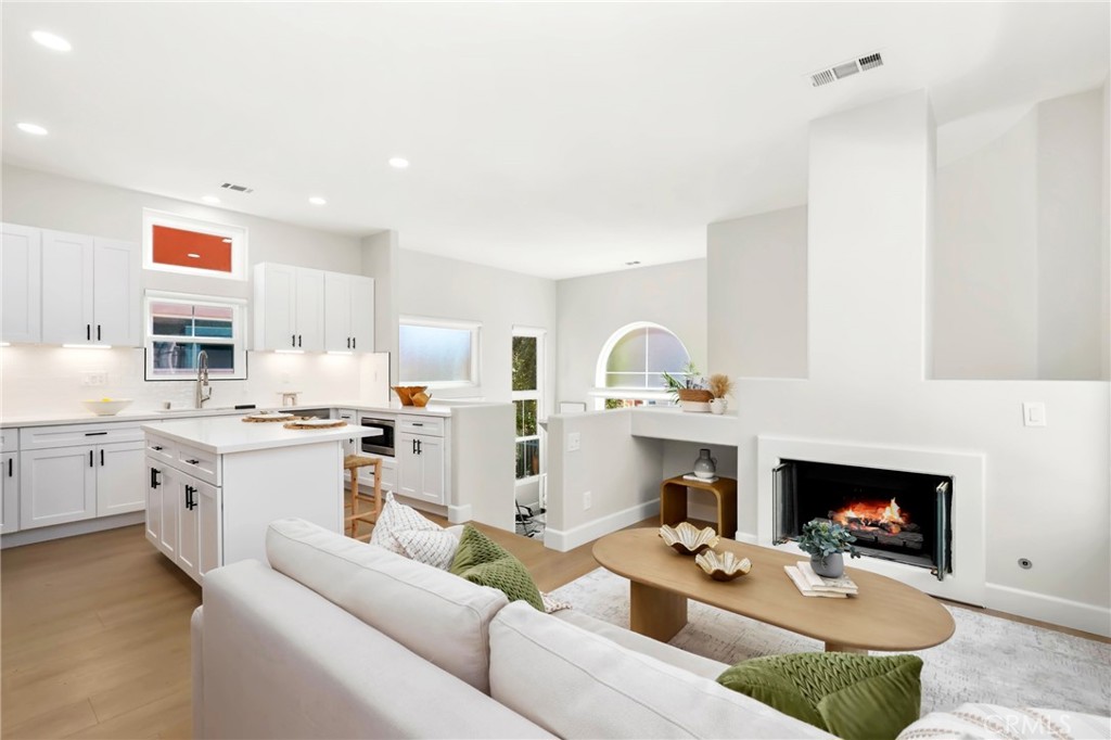 MLS #OC25177599 image #8