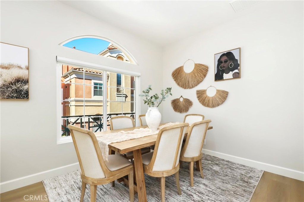 MLS #OC25177599 image #9