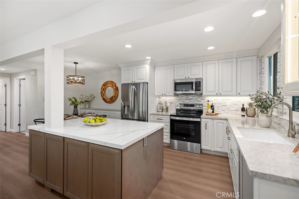 MLS #OC25177606 image #5