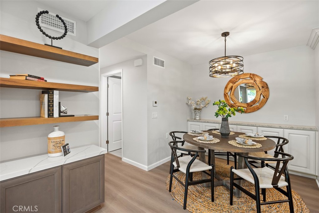 MLS #OC25177606 image #9