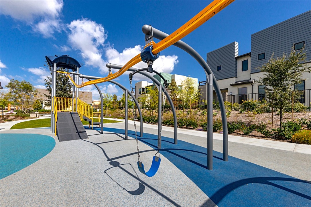 MLS #OC25177708 image #42