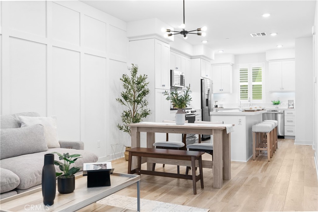 MLS #OC25177708 image #5