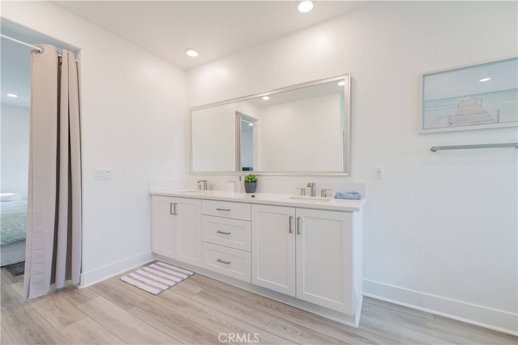 MLS #OC25177781 image #19