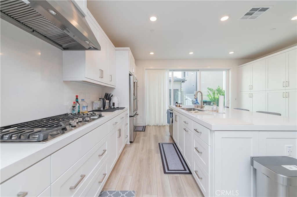 MLS #OC25177781 image #9