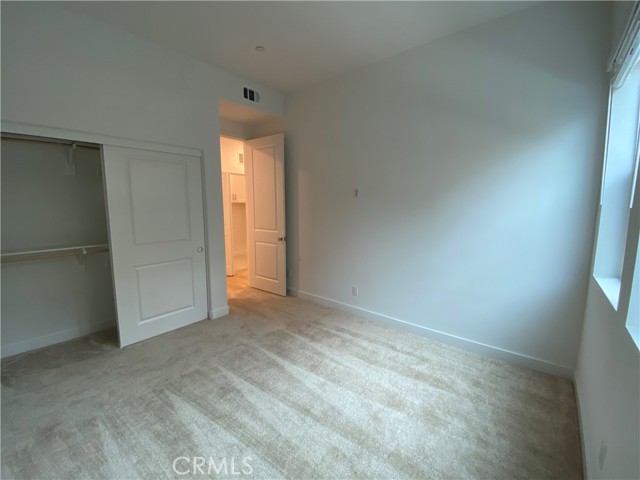 MLS #OC25177902 image #10