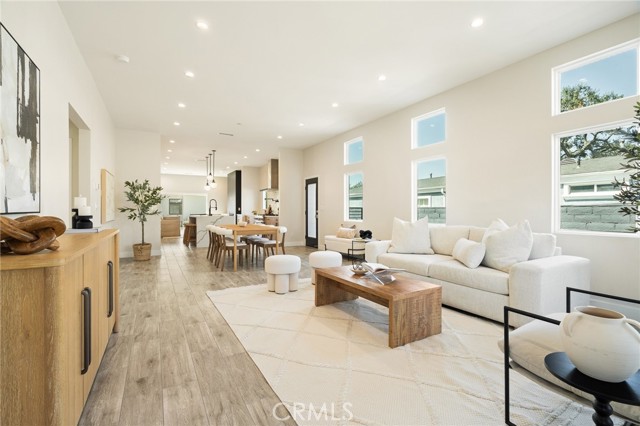 MLS #OC25177936 image #6