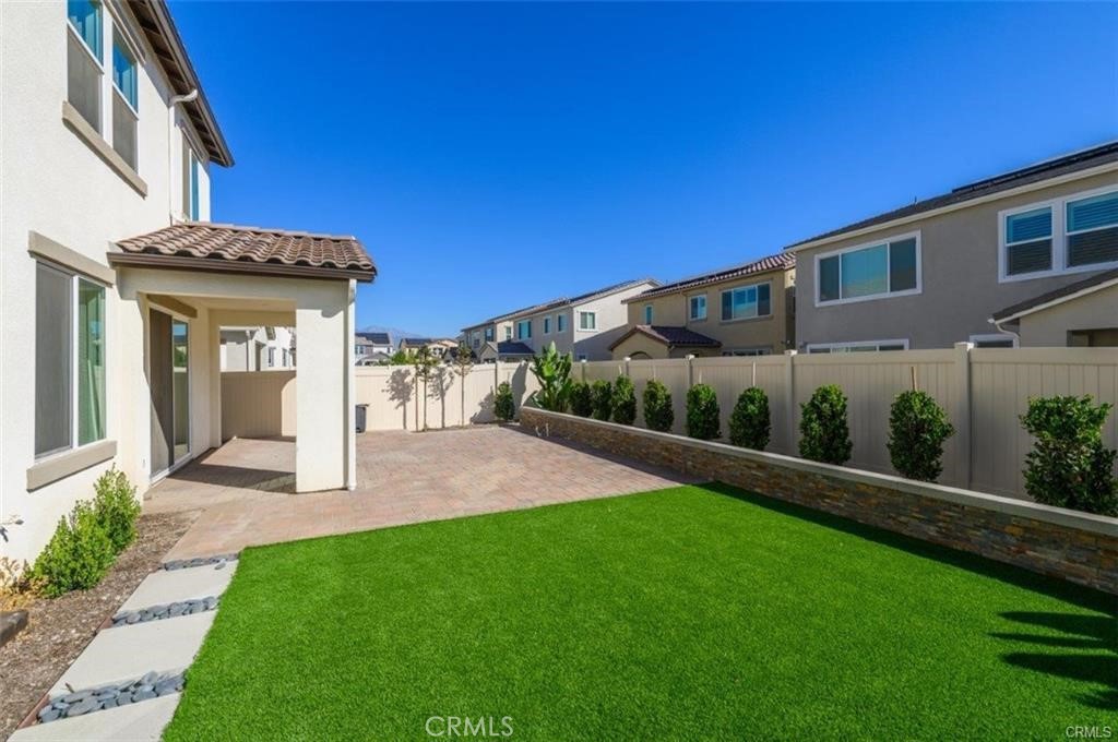 MLS #OC25178014 image #2