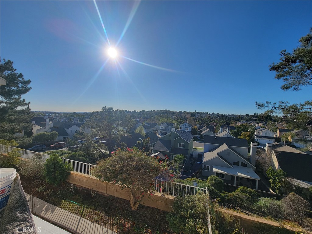 MLS #OC25178174 image #2