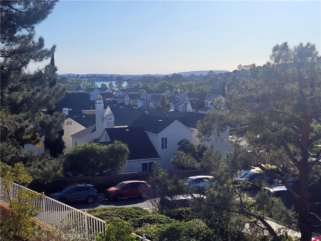 MLS #OC25178174 image #4