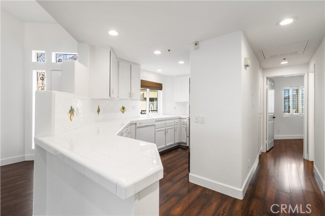 MLS #OC25178232 image #24