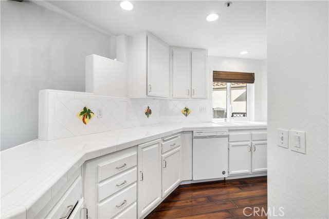 MLS #OC25178232 image #26