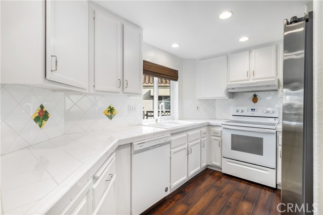 MLS #OC25178232 image #27