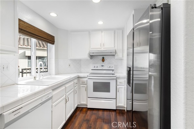 MLS #OC25178232 image #29