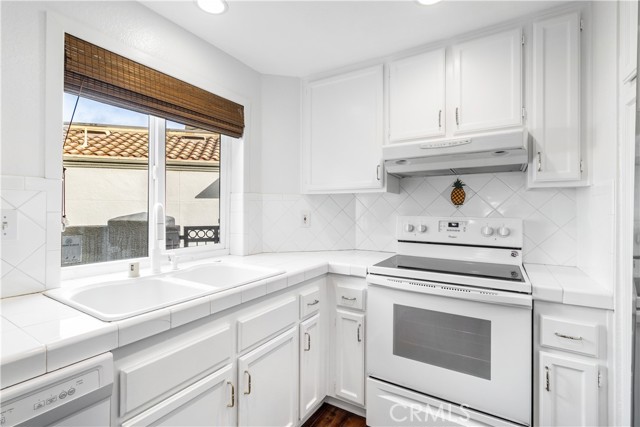 MLS #OC25178232 image #30