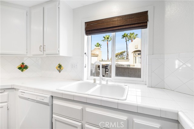 MLS #OC25178232 image #31