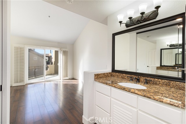 MLS #OC25178232 image #48