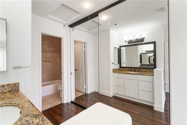 MLS #OC25178232 image #53