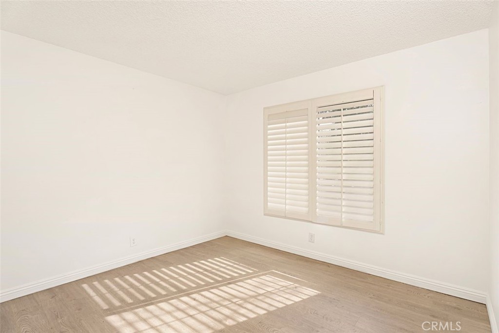 MLS #OC25178299 image #18