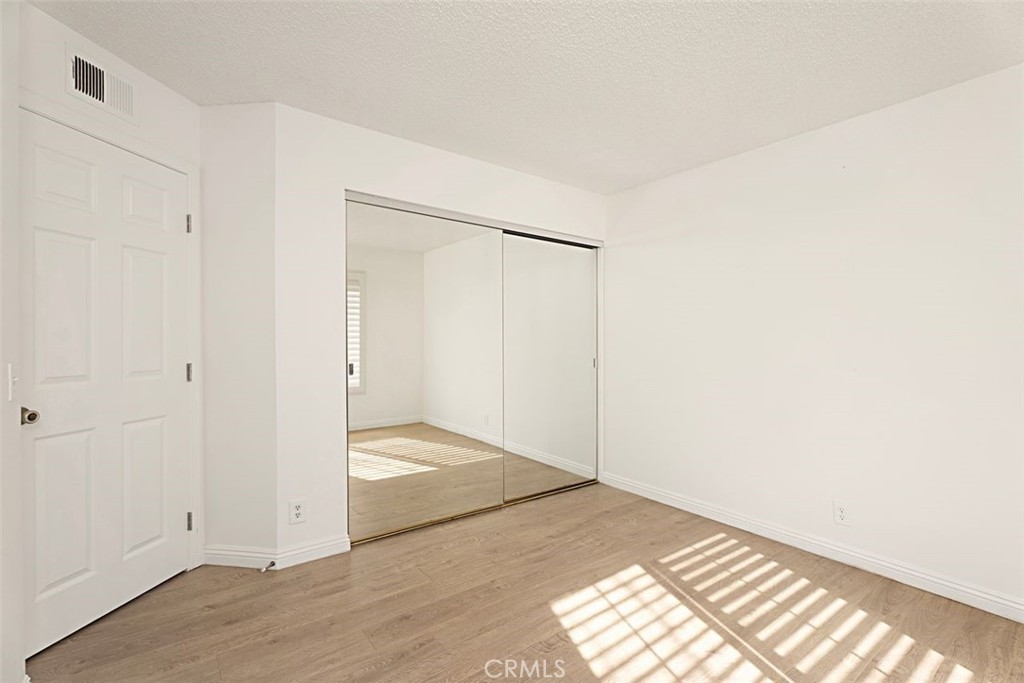 MLS #OC25178299 image #19