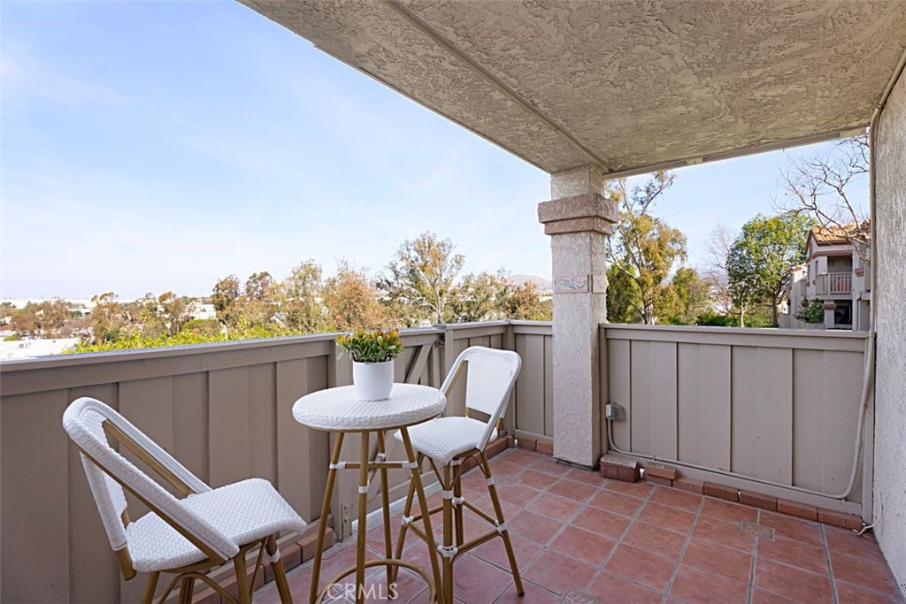 MLS #OC25178299 image #23