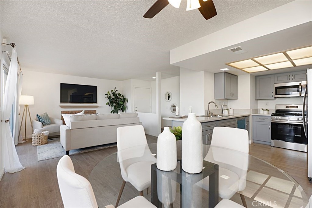 MLS #OC25178299 image #9