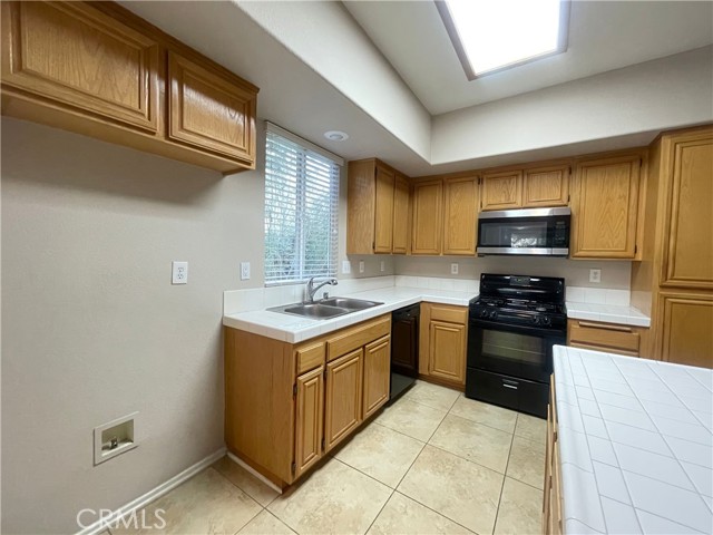 MLS #OC25178642 image #6