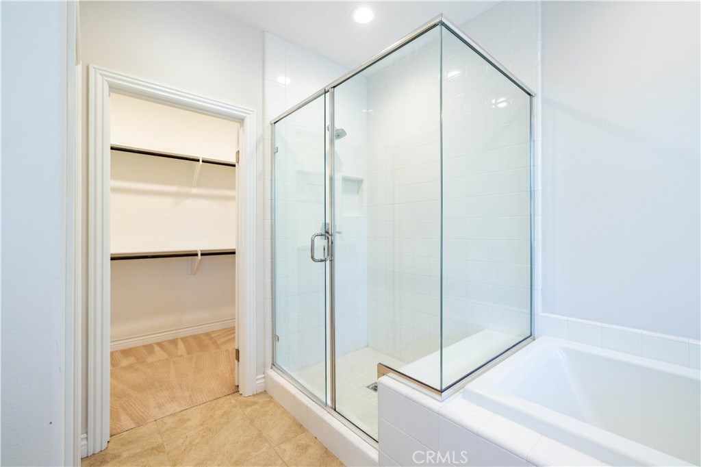 MLS #OC25178818 image #23