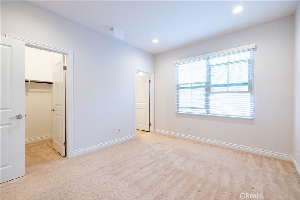 MLS #OC25178818 image #29