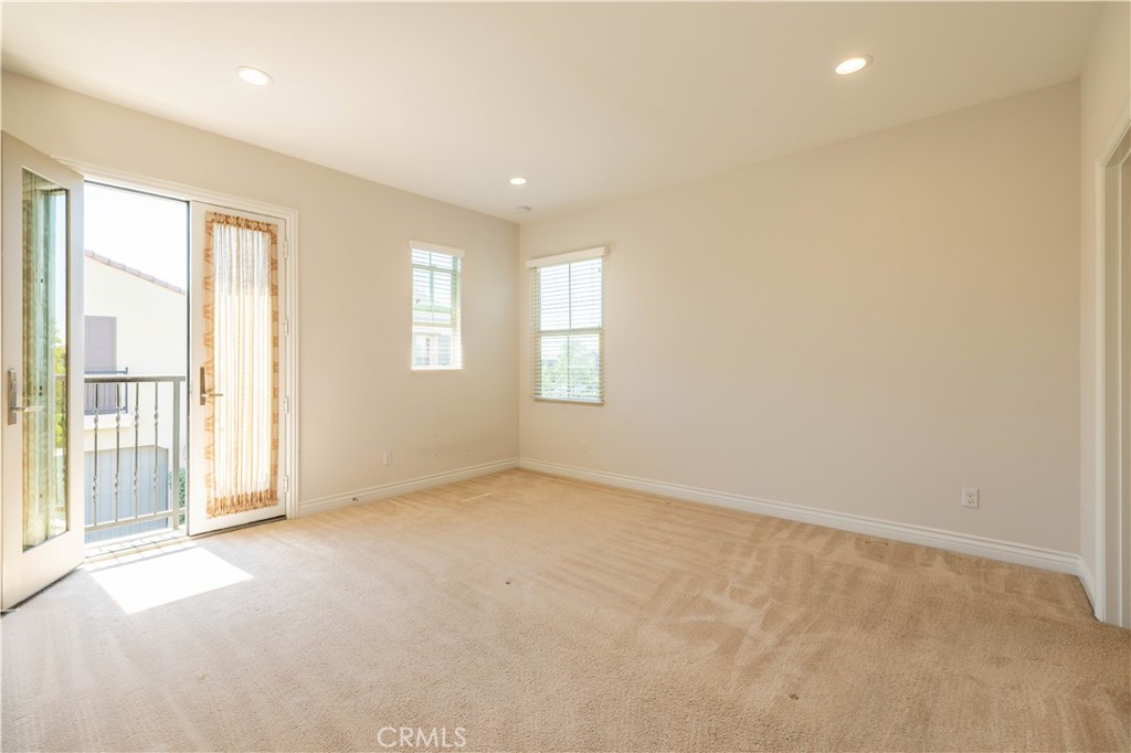 MLS #OC25178818 image #35