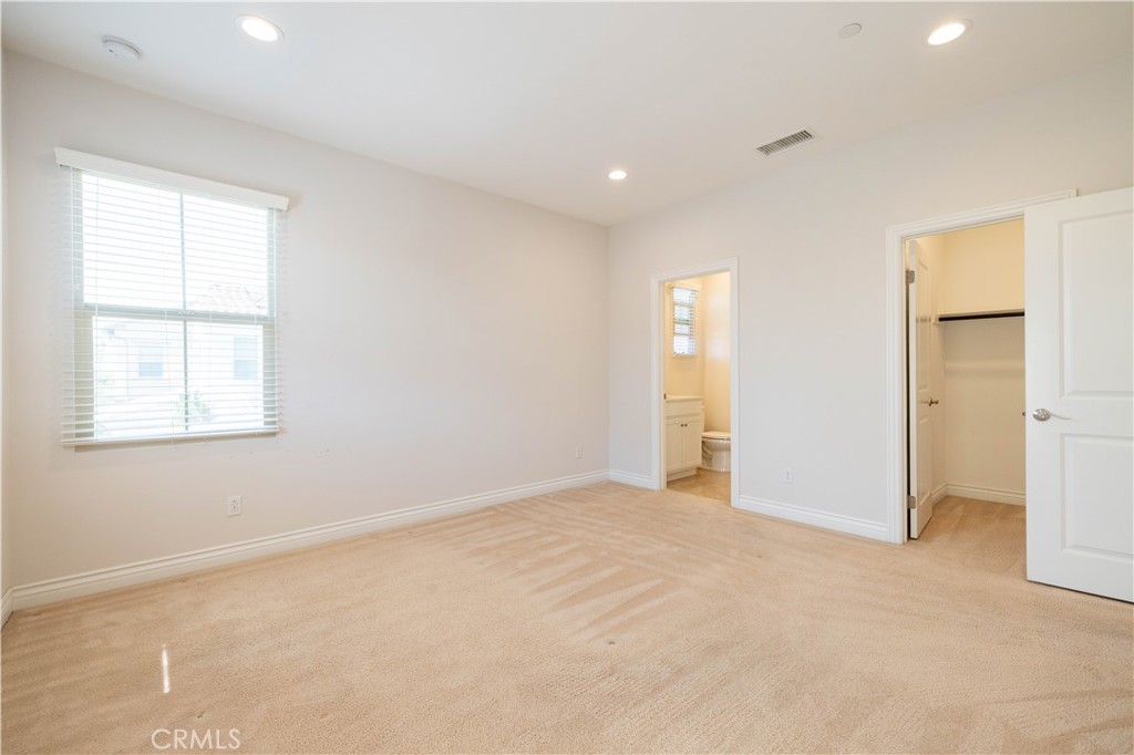 MLS #OC25178818 image #37