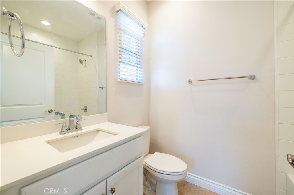 MLS #OC25178818 image #40