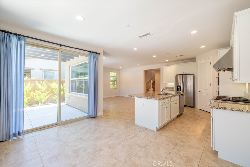 MLS #OC25178818 image #5