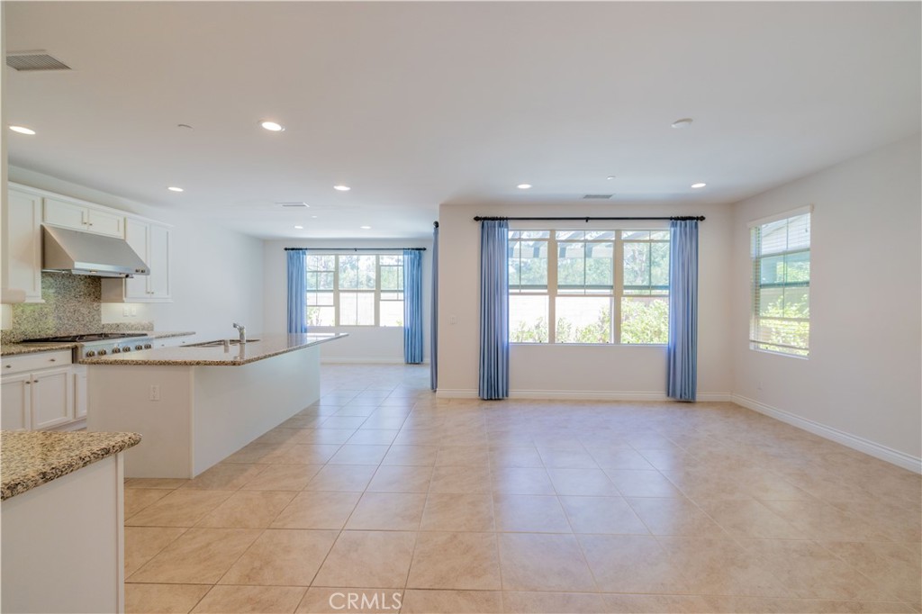 MLS #OC25178818 image #7