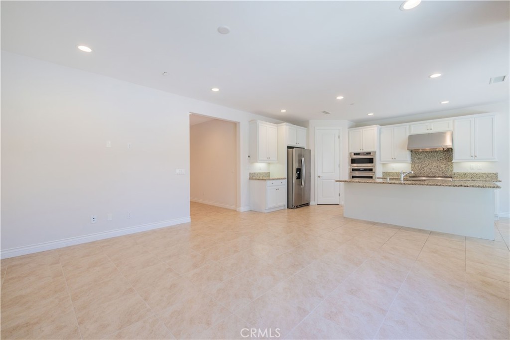 MLS #OC25178818 image #8