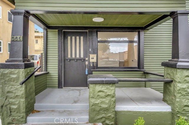 MLS #OC25178896 image #1