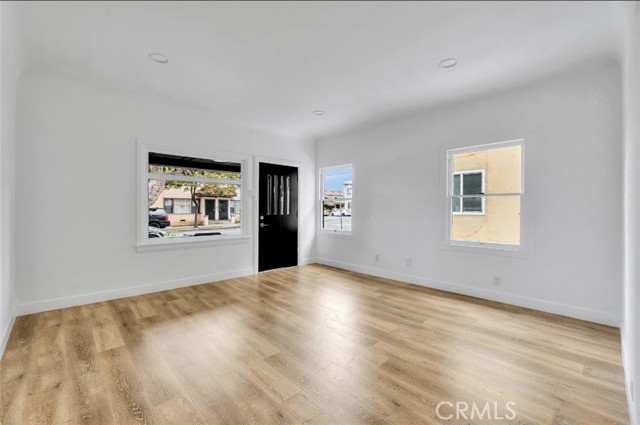 MLS #OC25178896 image #13