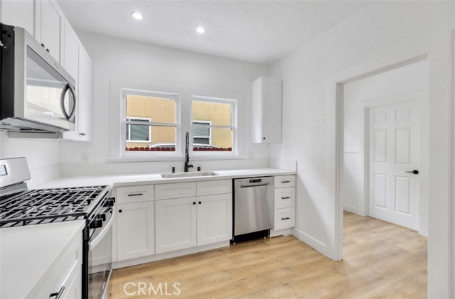 MLS #OC25178896 image #6