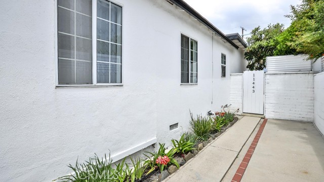 MLS #OC25178906 image #14