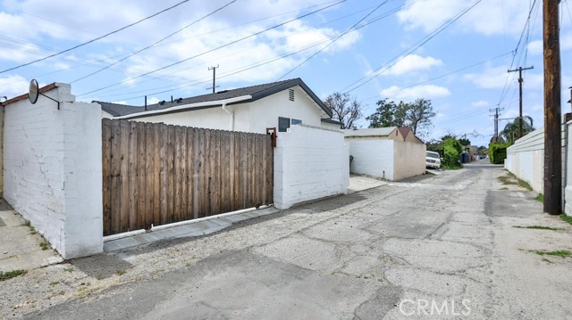 MLS #OC25178906 image #19