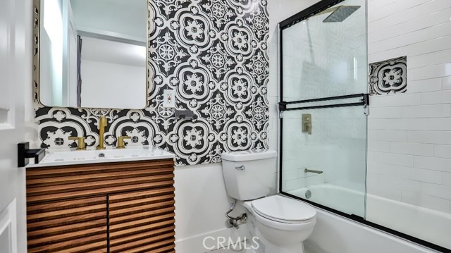 MLS #OC25178906 image #9