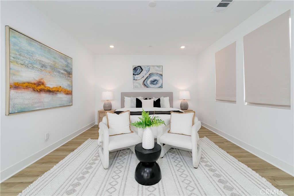 MLS #OC25179092 image #16