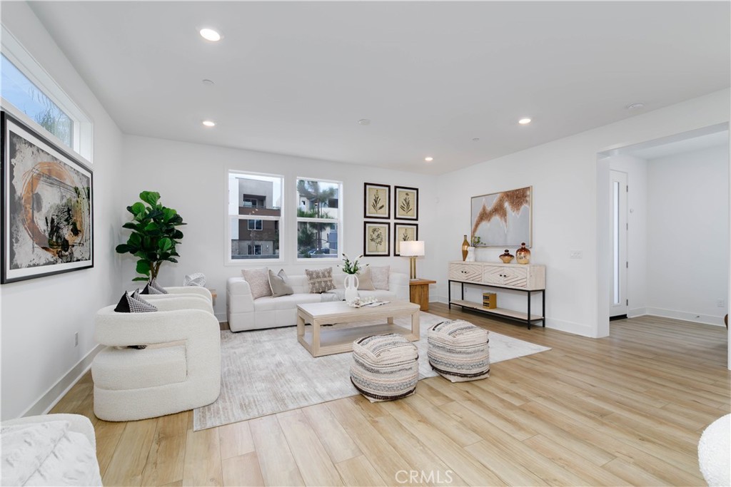 MLS #OC25179092 image #5