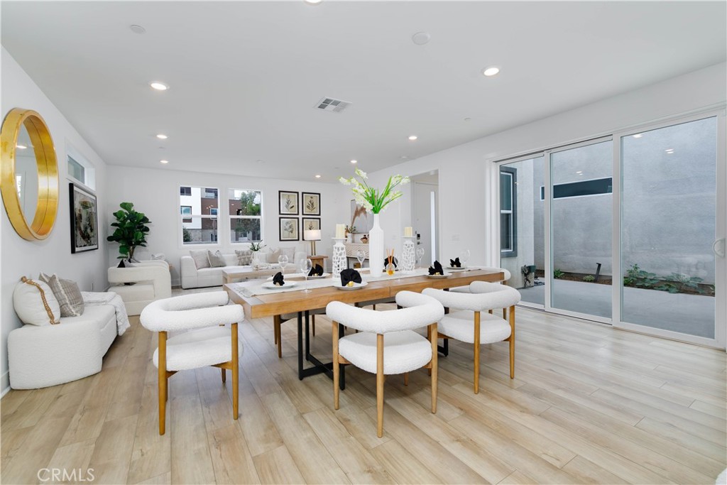 MLS #OC25179092 image #9