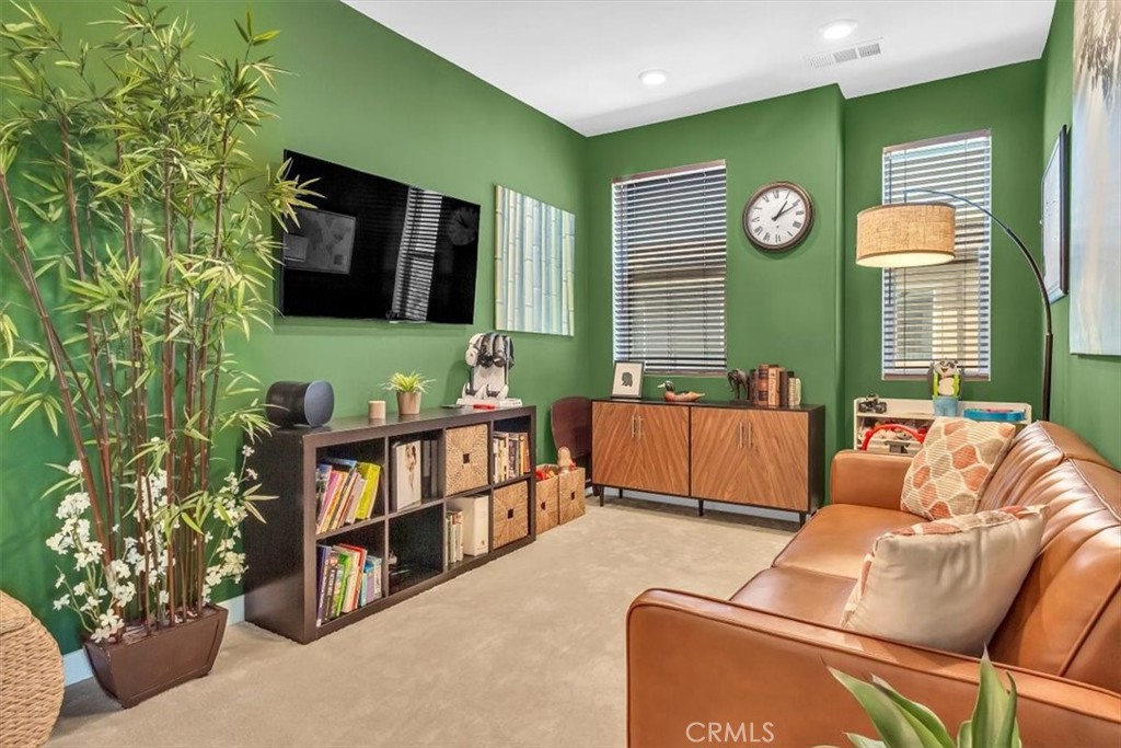 MLS #OC25179205 image #14