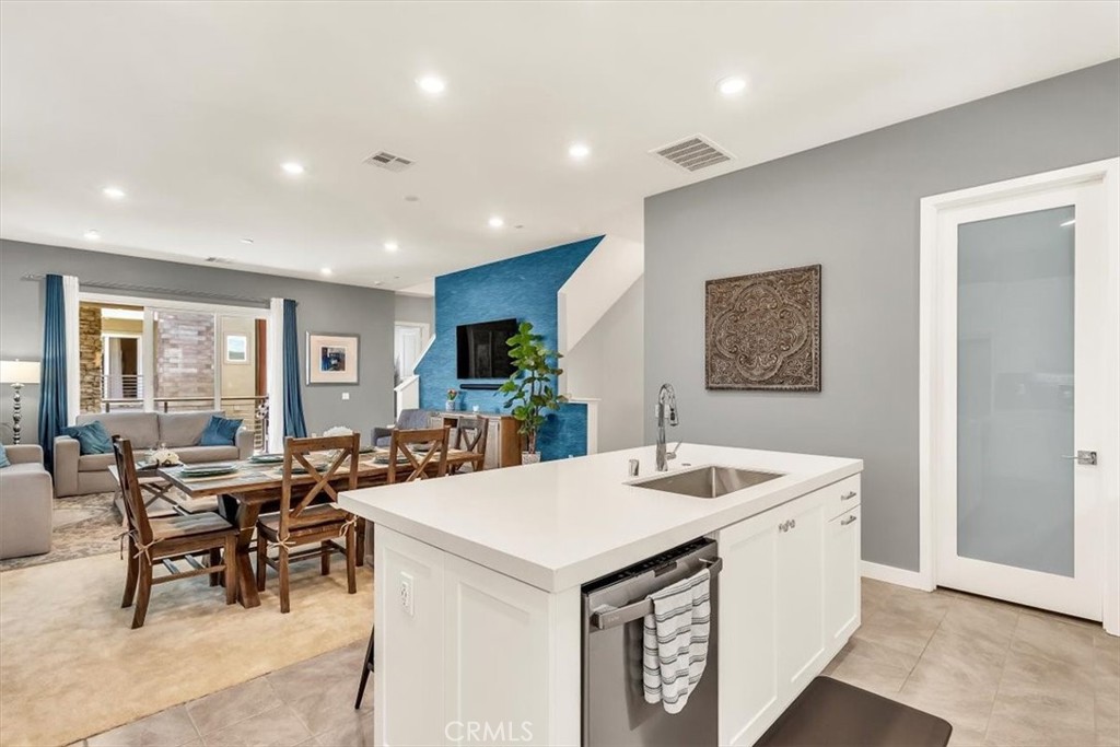 MLS #OC25179205 image #7